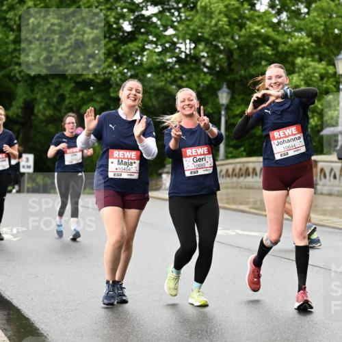 14.06.2026 - REWE Women's Run Dr. Thomas Lammeyer http://msf.ph/oto/9773799 14.06.2026 09:53:25 Laufen 10404, 7, 7, 10689, 10644, 7 meine-sportfotos.de