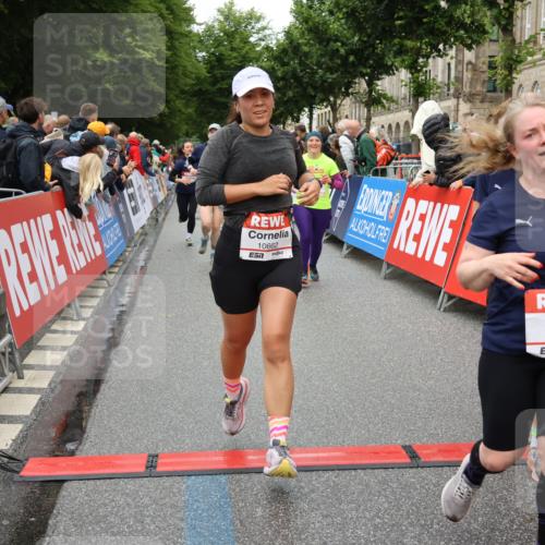14.06.2026 - REWE Women's Run Strokosch-Dieckow http://msf.ph/oto/9773822 14.06.2026 09:55:44 Ziel 10104, 10119, 10129, 10358, 10364, 10372, 10496, 10600, 10662, 10687, 10699, 10810, 10927, 11089, 11454 meine-sportfotos.de