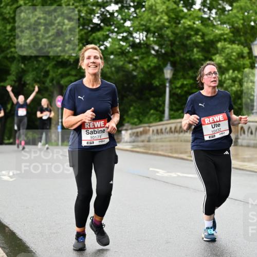 14.06.2026 - REWE Women's Run Dr. Thomas Lammeyer http://msf.ph/oto/9773827 14.06.2026 09:53:28 Laufen 10171, 7, 10432, 657, 7234 meine-sportfotos.de