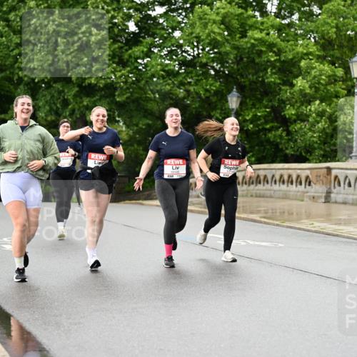 14.06.2026 - REWE Women's Run Dr. Thomas Lammeyer http://msf.ph/oto/9773863 14.06.2026 09:53:34 Laufen 10064, 10145, 1014 meine-sportfotos.de