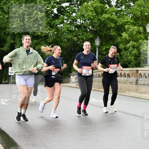 14.06.2026 - REWE Women's Run Dr. Thomas Lammeyer http://msf.ph/oto/9773867 14.06.2026 09:53:34 Laufen 10145, 10148 meine-sportfotos.de