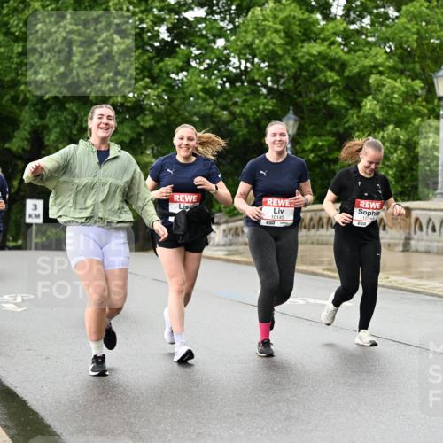 14.06.2026 - REWE Women's Run Dr. Thomas Lammeyer http://msf.ph/oto/9773869 14.06.2026 09:53:35 Laufen 10145, 10148 meine-sportfotos.de