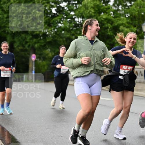 14.06.2026 - REWE Women's Run Dr. Thomas Lammeyer http://msf.ph/oto/9773876 14.06.2026 09:53:36 Laufen 27, 10145 meine-sportfotos.de