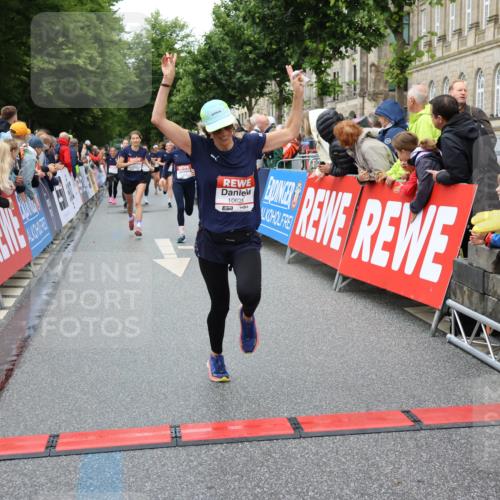 14.06.2026 - REWE Women's Run Strokosch-Dieckow http://msf.ph/oto/9773986 14.06.2026 09:55:52 Ziel 10104, 10119, 10285, 10546, 10600, 10623, 10687, 10745, 10882, 10927 meine-sportfotos.de