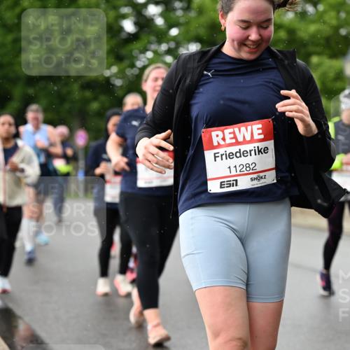 14.06.2026 - REWE Women's Run Dr. Thomas Lammeyer http://msf.ph/oto/9774003 14.06.2026 09:53:54 Laufen 11282 meine-sportfotos.de