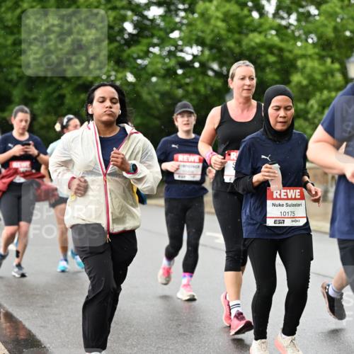 14.06.2026 - REWE Women's Run Dr. Thomas Lammeyer http://msf.ph/oto/9774012 14.06.2026 09:53:55 Laufen 44, 10175, 7, 11359, 7 meine-sportfotos.de