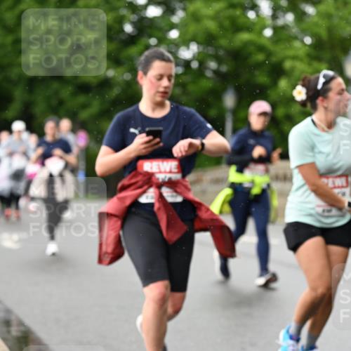 14.06.2026 - REWE Women's Run Dr. Thomas Lammeyer http://msf.ph/oto/9774031 14.06.2026 09:53:58 Laufen 10321 meine-sportfotos.de