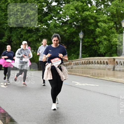 14.06.2026 - REWE Women's Run Dr. Thomas Lammeyer http://msf.ph/oto/9774043 14.06.2026 09:54:00 Laufen 10688 meine-sportfotos.de