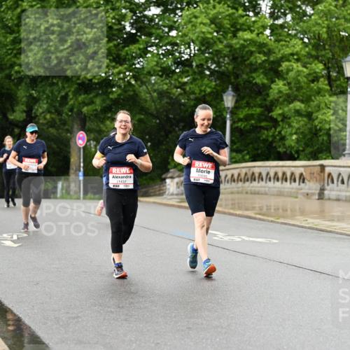 14.06.2026 - REWE Women's Run Dr. Thomas Lammeyer http://msf.ph/oto/9774112 14.06.2026 09:54:09 Laufen 11437, 10695, 57 meine-sportfotos.de