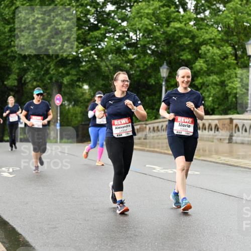 14.06.2026 - REWE Women's Run Dr. Thomas Lammeyer http://msf.ph/oto/9774120 14.06.2026 09:54:09 Laufen 11437, 57, 10695, 7 meine-sportfotos.de