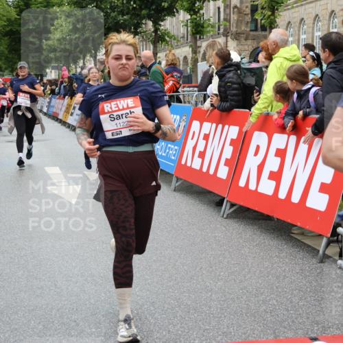 14.06.2026 - REWE Women's Run Strokosch-Dieckow http://msf.ph/oto/9774143 14.06.2026 09:59:50 Ziel 10190, 10264, 10280, 10405, 10542, 10567, 10664, 10850, 11221, 11406 meine-sportfotos.de