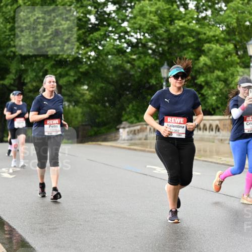 14.06.2026 - REWE Women's Run Dr. Thomas Lammeyer http://msf.ph/oto/9774149 14.06.2026 09:54:12 Laufen 10038, 11362, 10180 meine-sportfotos.de