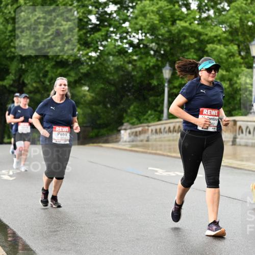 14.06.2026 - REWE Women's Run Dr. Thomas Lammeyer http://msf.ph/oto/9774151 14.06.2026 09:54:13 Laufen 1003, 657, 362, 22, 10180 meine-sportfotos.de