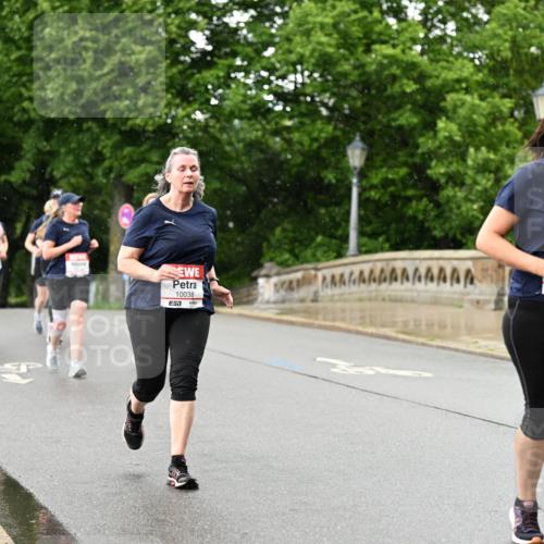 14.06.2026 - REWE Women's Run Dr. Thomas Lammeyer http://msf.ph/oto/9774154 14.06.2026 09:54:13 Laufen 10038, 7, 577, 362 meine-sportfotos.de
