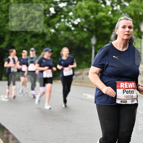 14.06.2026 - REWE Women's Run Dr. Thomas Lammeyer http://msf.ph/oto/9774170 14.06.2026 09:54:15 Laufen 10038, 7 meine-sportfotos.de