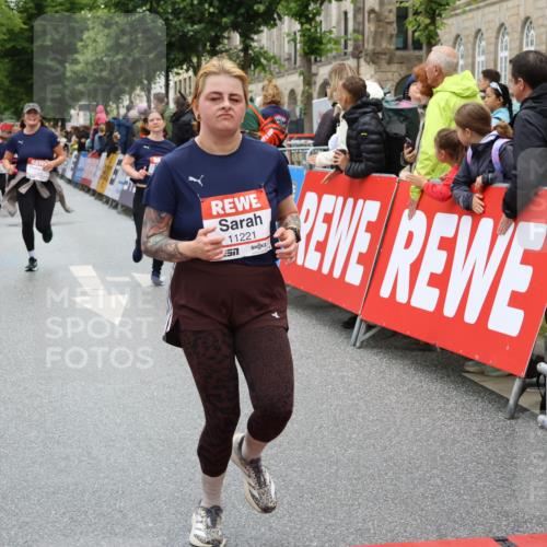 14.06.2026 - REWE Women's Run Strokosch-Dieckow http://msf.ph/oto/9774175 14.06.2026 09:59:50 Ziel 10190, 10264, 10280, 10405, 10542, 10567, 10664, 10850, 11221, 11406 meine-sportfotos.de