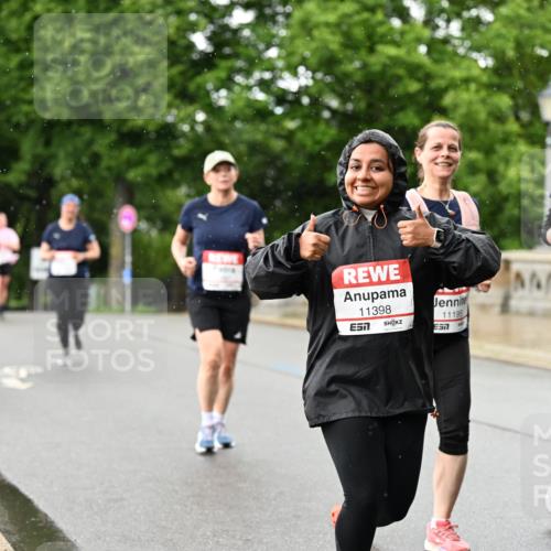 14.06.2026 - REWE Women's Run Dr. Thomas Lammeyer http://msf.ph/oto/9774187 14.06.2026 09:54:19 Laufen 11398, 7, 11195, 10550, 657 meine-sportfotos.de