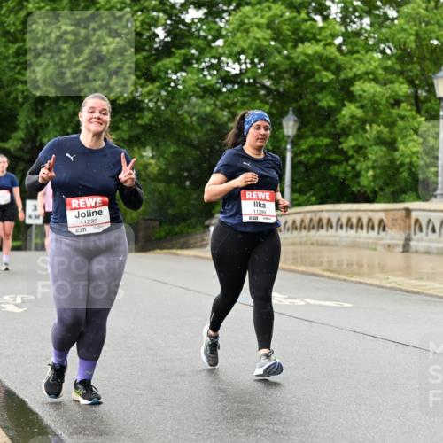 14.06.2026 - REWE Women's Run Dr. Thomas Lammeyer http://msf.ph/oto/9774202 14.06.2026 09:54:22 Laufen 11295, 37, 11299 meine-sportfotos.de