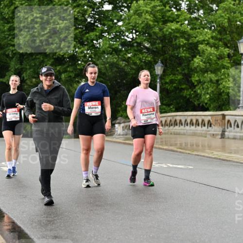 14.06.2026 - REWE Women's Run Dr. Thomas Lammeyer http://msf.ph/oto/9774233 14.06.2026 09:54:28 Laufen 10330, 10040, 57 meine-sportfotos.de
