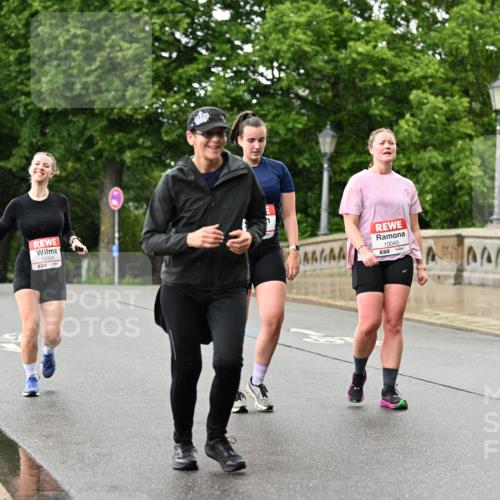 14.06.2026 - REWE Women's Run Dr. Thomas Lammeyer http://msf.ph/oto/9774243 14.06.2026 09:54:29 Laufen 10366, 10040, 57 meine-sportfotos.de