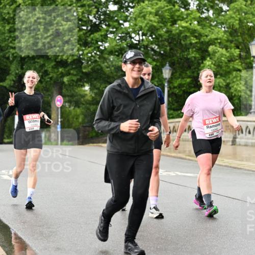 14.06.2026 - REWE Women's Run Dr. Thomas Lammeyer http://msf.ph/oto/9774245 14.06.2026 09:54:29 Laufen 10366, 7, 10040, 57 meine-sportfotos.de