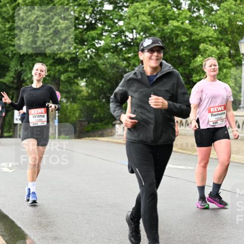 14.06.2026 - REWE Women's Run Dr. Thomas Lammeyer http://msf.ph/oto/9774247 14.06.2026 09:54:29 Laufen 10366, 57, 10040, 57, 200 meine-sportfotos.de