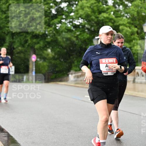 14.06.2026 - REWE Women's Run Dr. Thomas Lammeyer http://msf.ph/oto/9774308 14.06.2026 09:54:38 Laufen 10909, 7, 27, 02, 7 meine-sportfotos.de