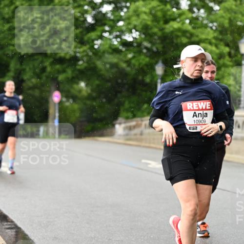 14.06.2026 - REWE Women's Run Dr. Thomas Lammeyer http://msf.ph/oto/9774309 14.06.2026 09:54:38 Laufen 10909 meine-sportfotos.de
