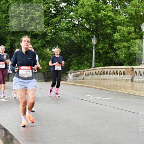 14.06.2026 - REWE Women's Run Dr. Thomas Lammeyer http://msf.ph/oto/9774355 14.06.2026 09:54:44 Laufen 11490, 11425, 37 meine-sportfotos.de