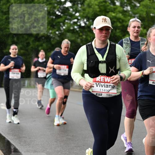 14.06.2026 - REWE Women's Run Dr. Thomas Lammeyer http://msf.ph/oto/9774397 14.06.2026 09:54:48 Laufen 11490, 7, 10523, 7 meine-sportfotos.de