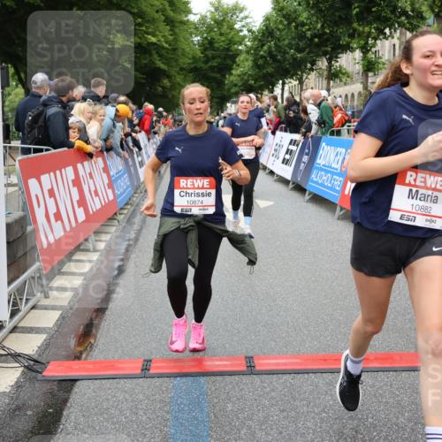 14.06.2026 - REWE Women's Run Strokosch-Dieckow http://msf.ph/oto/9774405 14.06.2026 09:55:57 Ziel 10285, 10546, 10623, 10745, 10796, 10874, 10882, 11409 meine-sportfotos.de