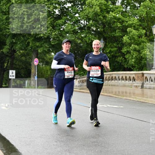 14.06.2026 - REWE Women's Run Dr. Thomas Lammeyer http://msf.ph/oto/9774504 14.06.2026 09:55:10 Laufen 3, 10209, 57, 10619, 57 meine-sportfotos.de