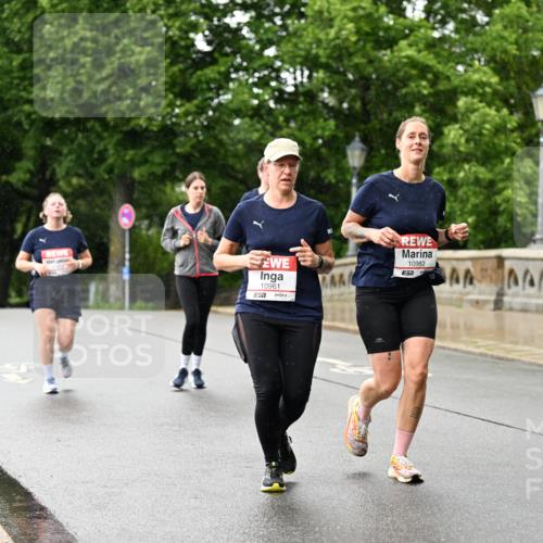 14.06.2026 - REWE Women's Run Dr. Thomas Lammeyer http://msf.ph/oto/9774533 14.06.2026 09:55:20 Laufen 10961, 10962, 57 meine-sportfotos.de