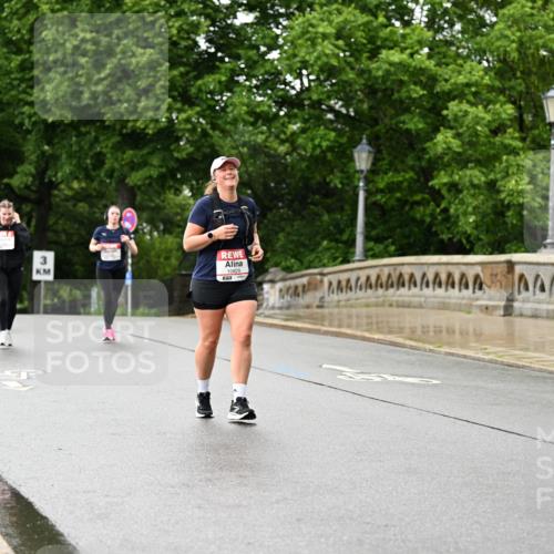 14.06.2026 - REWE Women's Run Dr. Thomas Lammeyer http://msf.ph/oto/9774606 14.06.2026 09:55:31 Laufen 3, 57, 10829 meine-sportfotos.de