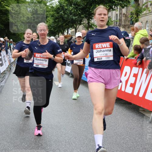 14.06.2026 - REWE Women's Run Strokosch-Dieckow http://msf.ph/oto/9774652 14.06.2026 10:00:01 Ziel 10082, 10083, 10093, 10391, 10556, 10565, 10616, 10777, 10881, 11138, 11353, 11371, 11441, 11446 meine-sportfotos.de