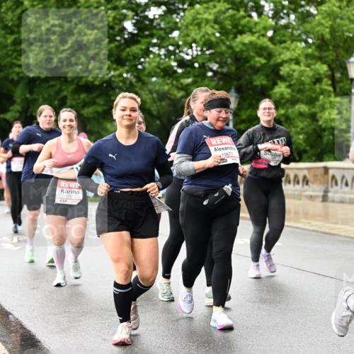 14.06.2026 - REWE Women's Run Dr. Thomas Lammeyer http://msf.ph/oto/9774688 14.06.2026 09:55:44 Laufen 11381, 57, 10877, 10797 meine-sportfotos.de