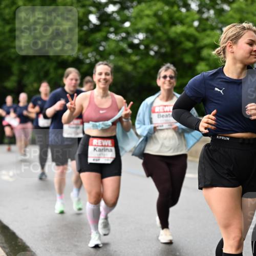 14.06.2026 - REWE Women's Run Dr. Thomas Lammeyer http://msf.ph/oto/9774699 14.06.2026 09:55:45 Laufen 10877 meine-sportfotos.de