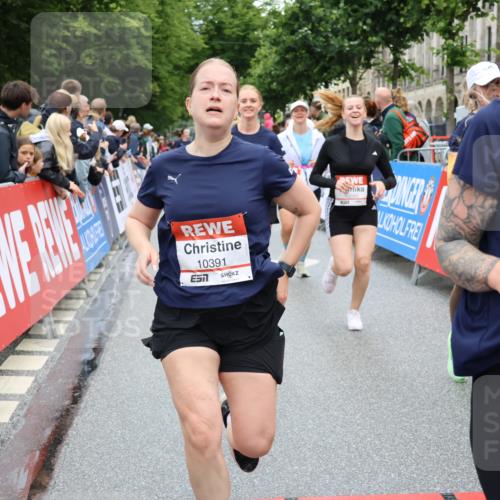 14.06.2026 - REWE Women's Run Strokosch-Dieckow http://msf.ph/oto/9774762 14.06.2026 10:00:03 Ziel 10055, 10058, 10082, 10083, 10093, 10391, 10556, 10565, 10616, 10732, 10776, 10777, 10881, 11138, 11353, 11371, 11441, 11446 meine-sportfotos.de