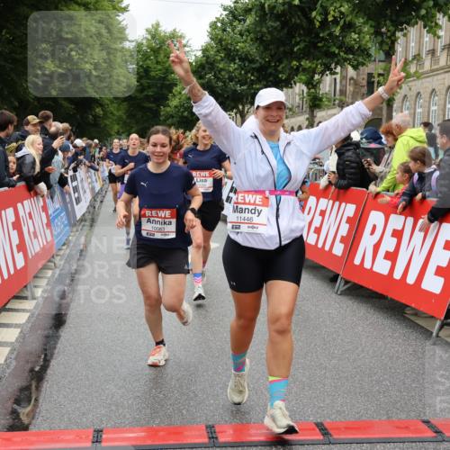 14.06.2026 - REWE Women's Run Strokosch-Dieckow http://msf.ph/oto/9774817 14.06.2026 10:00:05 Ziel 10055, 10058, 10082, 10083, 10093, 10302, 10391, 10556, 10565, 10732, 10776, 10777, 11138, 11353, 11385, 11441, 11446 meine-sportfotos.de