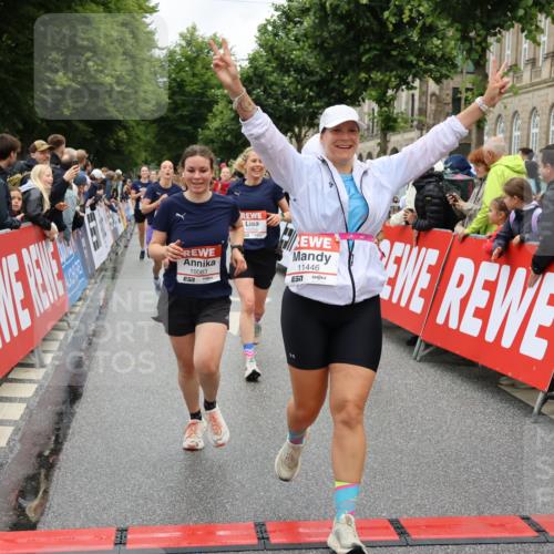 14.06.2026 - REWE Women's Run Strokosch-Dieckow http://msf.ph/oto/9774837 14.06.2026 10:00:05 Ziel 10055, 10058, 10082, 10083, 10093, 10302, 10391, 10556, 10565, 10732, 10776, 10777, 11138, 11353, 11385, 11441, 11446 meine-sportfotos.de