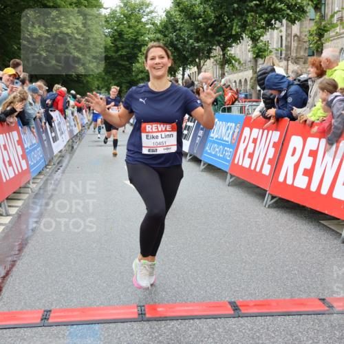14.06.2026 - REWE Women's Run Strokosch-Dieckow http://msf.ph/oto/9774905 14.06.2026 09:56:13 Ziel 10089, 10211, 10387, 10451, 10561, 10923, 11313 meine-sportfotos.de
