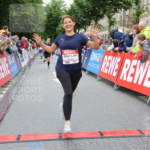 14.06.2026 - REWE Women's Run Strokosch-Dieckow http://msf.ph/oto/9774923 14.06.2026 09:56:13 Ziel 10089, 10211, 10387, 10451, 10561, 10923, 11313 meine-sportfotos.de