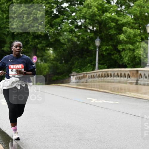 14.06.2026 - REWE Women's Run Dr. Thomas Lammeyer http://msf.ph/oto/9774951 14.06.2026 09:56:27 Laufen 100, 51 meine-sportfotos.de