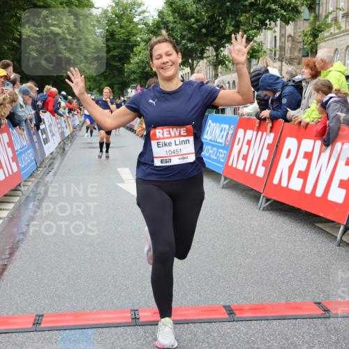 14.06.2026 - REWE Women's Run Strokosch-Dieckow http://msf.ph/oto/9774956 14.06.2026 09:56:13 Ziel 10089, 10211, 10387, 10451, 10561, 10923, 11313 meine-sportfotos.de