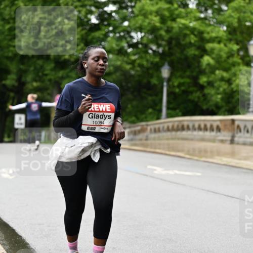 14.06.2026 - REWE Women's Run Dr. Thomas Lammeyer http://msf.ph/oto/9774959 14.06.2026 09:56:28 Laufen 10084 meine-sportfotos.de