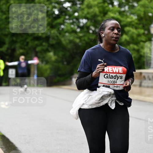 14.06.2026 - REWE Women's Run Dr. Thomas Lammeyer http://msf.ph/oto/9774965 14.06.2026 09:56:29 Laufen 10084 meine-sportfotos.de