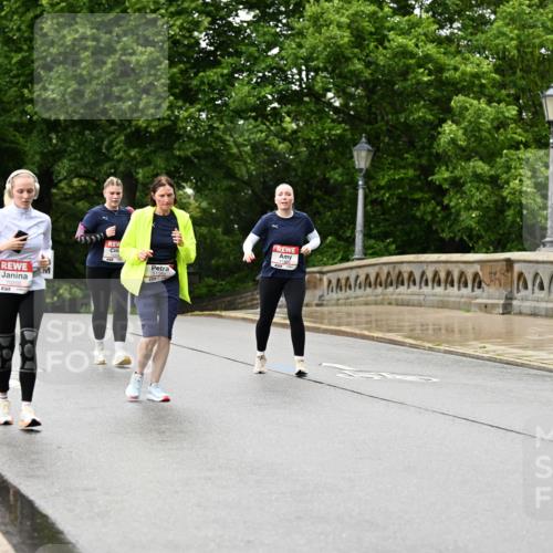 14.06.2026 - REWE Women's Run Dr. Thomas Lammeyer http://msf.ph/oto/9774987 14.06.2026 09:56:34 Laufen 10200, 51, 11189 meine-sportfotos.de