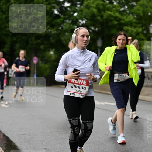 14.06.2026 - REWE Women's Run Dr. Thomas Lammeyer http://msf.ph/oto/9775012 14.06.2026 09:56:37 Laufen 10200, 11189, 444 meine-sportfotos.de