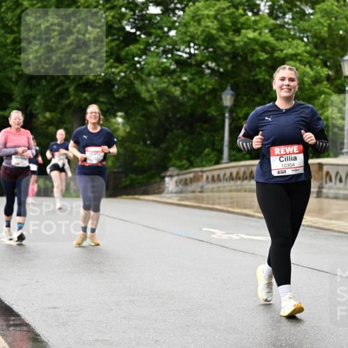 14.06.2026 - REWE Women's Run Dr. Thomas Lammeyer http://msf.ph/oto/9775019 14.06.2026 09:56:38 Laufen 10354, 7234 meine-sportfotos.de