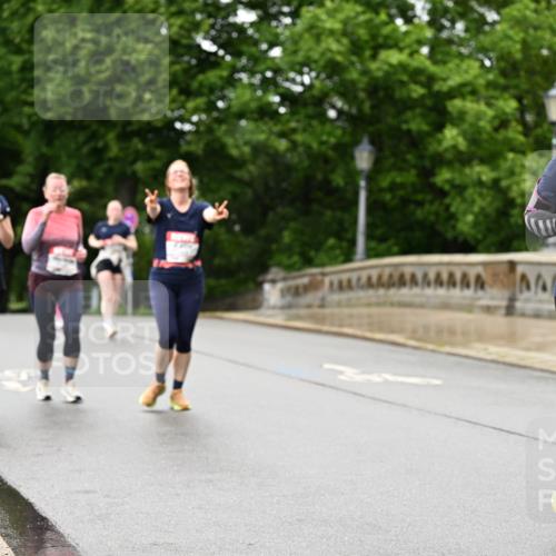 14.06.2026 - REWE Women's Run Dr. Thomas Lammeyer http://msf.ph/oto/9775022 14.06.2026 09:56:39 Laufen 10354 meine-sportfotos.de